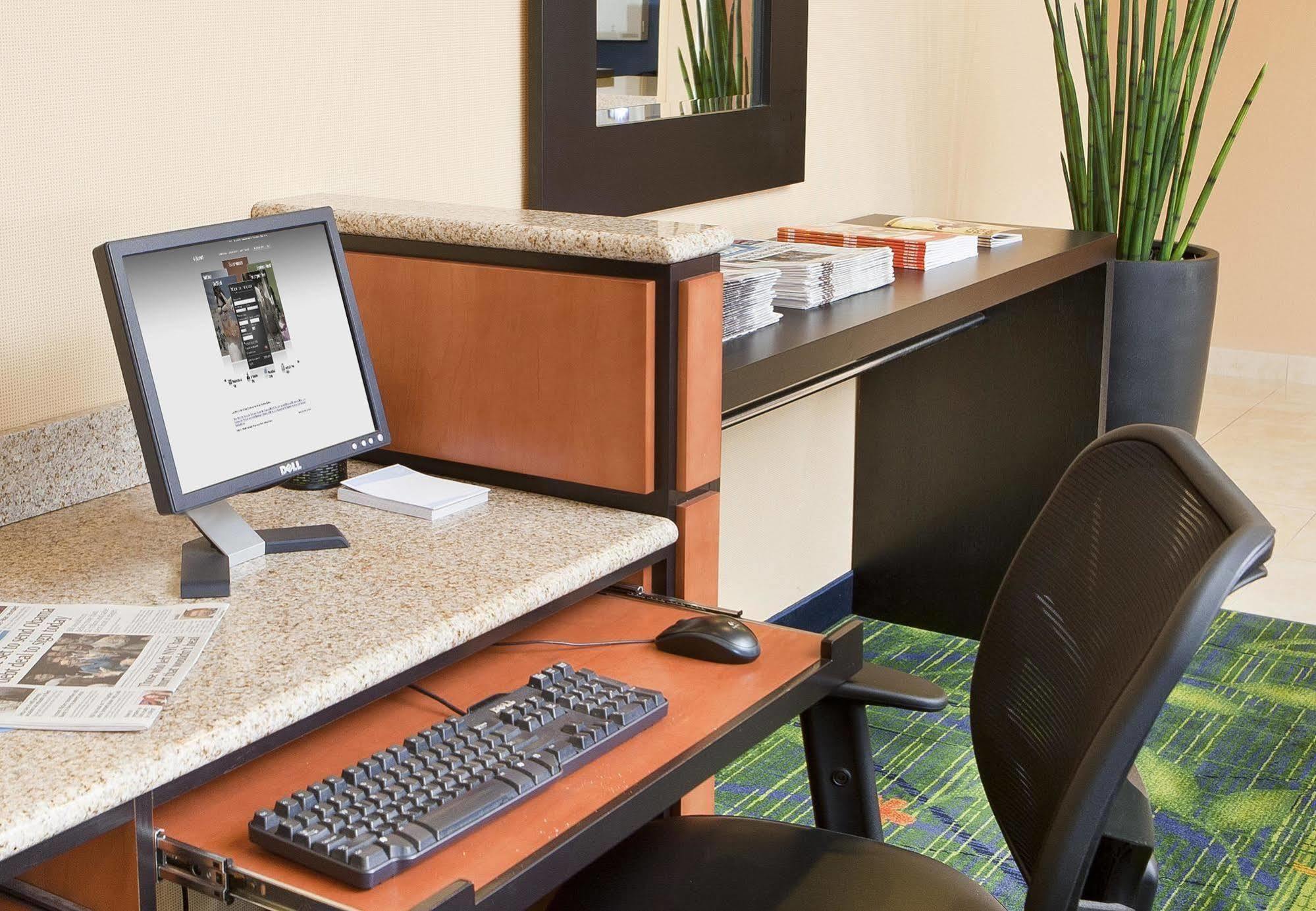 Fairfield Inn By Marriott Forsyth Decatur Бизнес фото